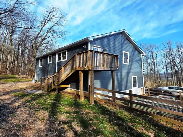 3911 Dogwood Ln #2, Riegelsville, PA 18077