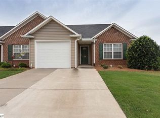 77 Magnolia Crest Dr, Simpsonville, SC 29681
