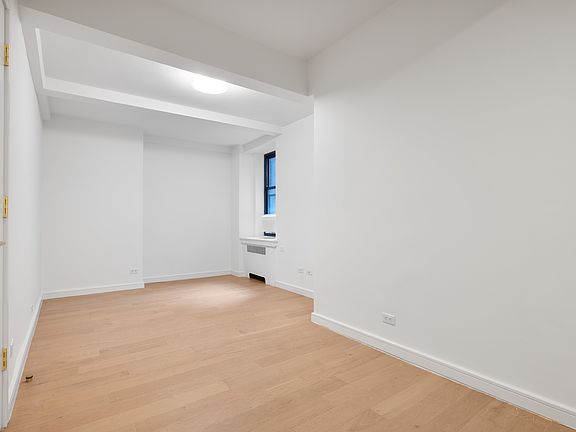 2nd image of 231 E 76th St APT 1E