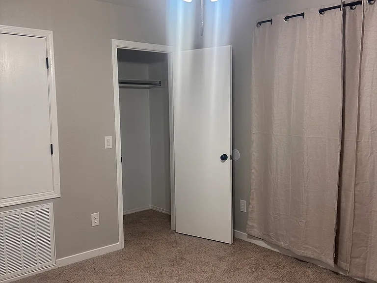 3300 SW Victoria Pl #2 — Photo 13