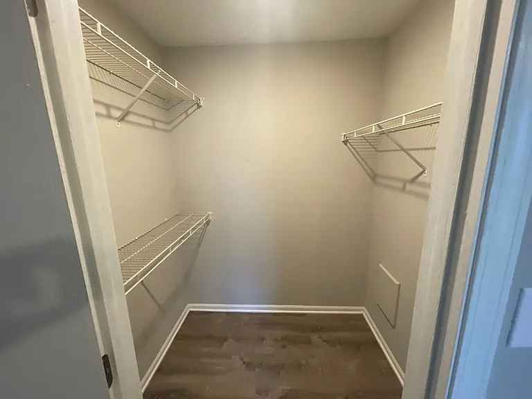 1421 Risen Star Ct — Photo 14