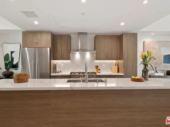 3806 S Verona Ct, Los Angeles, CA 90066