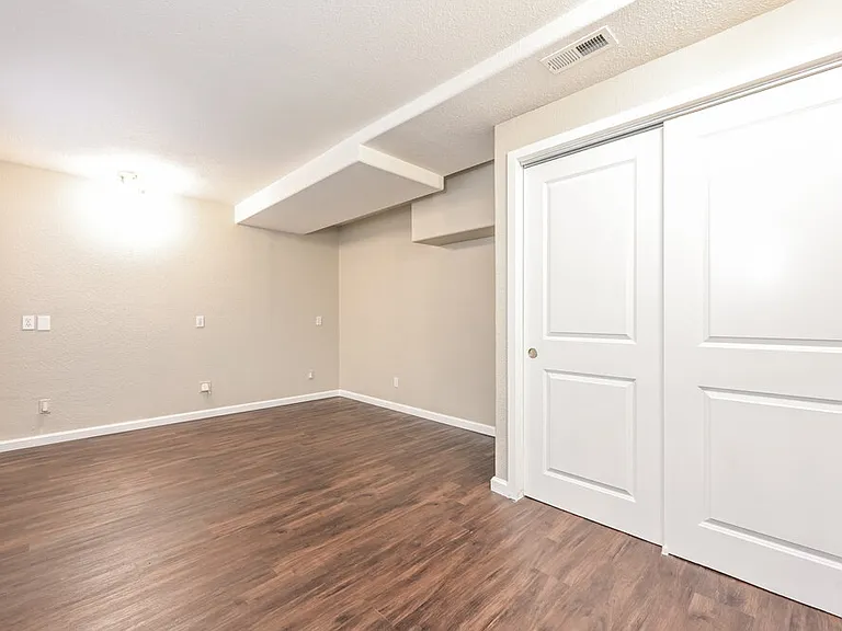 24762 E Wyoming Cir — Photo 17
