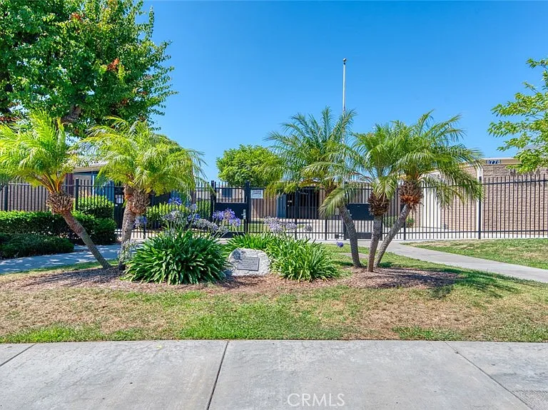 17597 Santa Paula Cir — Photo 29