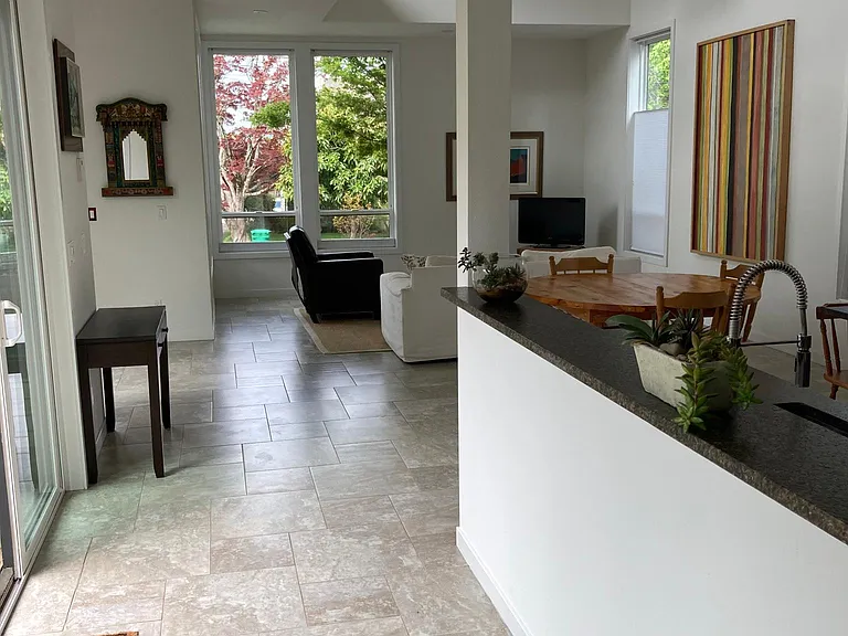 1902 SE 56th Ave — Photo 25