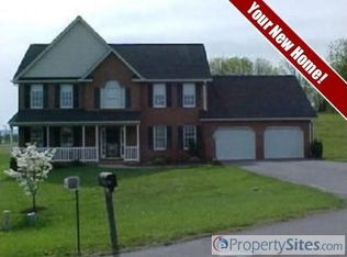 20 Tims Orchard Rd, Troutville, VA 24175