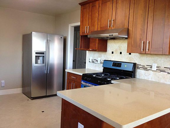 3rd image of 429 Kains Ave #A