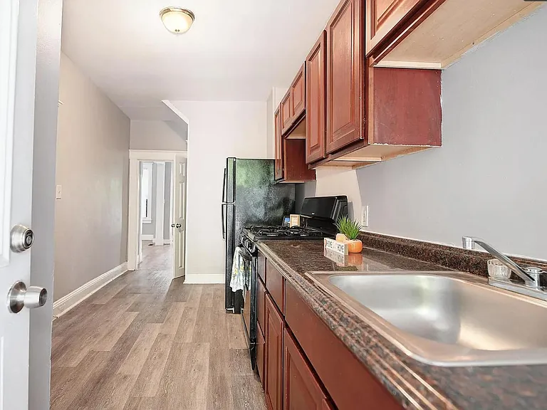 3324 Gwynns Falls Pkwy — Photo 23