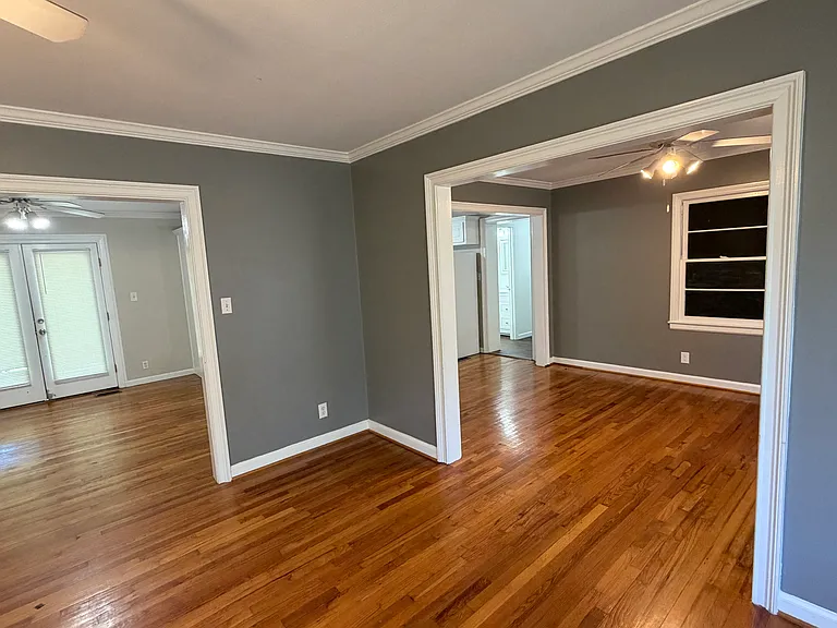 4511 Summerville Rd — Photo 4