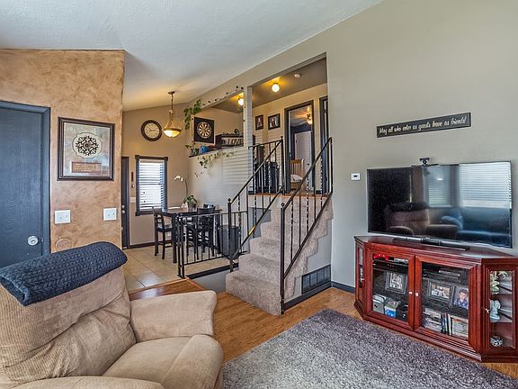 3rd image of 2642 S Melville Dr