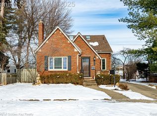 298 W Saratoga St, Ferndale, MI 48220