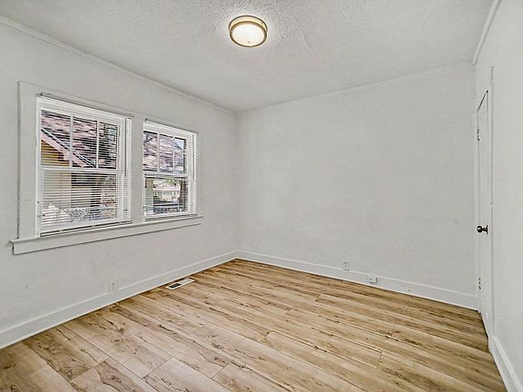5th image of 6425 S Benton Ave