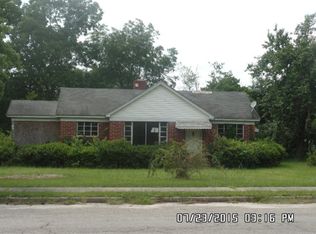 1415 Hampton Ave N, Fairfax, SC 29827