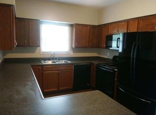 605 S 2nd St, Eldridge, IA 52748