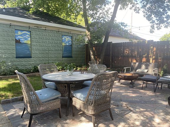 3rd image of 2973A S Kinnickinnic Ave #A