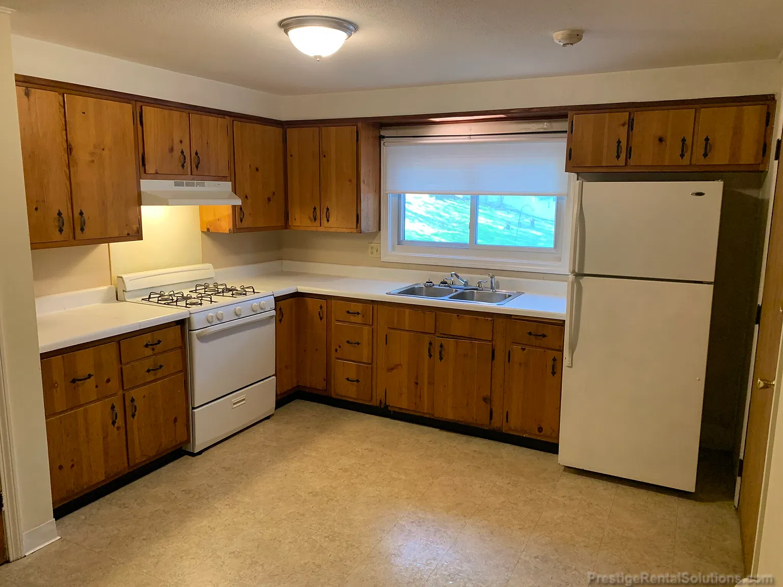 2 bed, 1.0 bath, 925 sqft, $1,875 — Photo 1