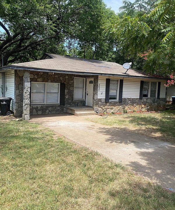 1st image of 2631 W Walker St