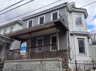 518 Pottsville St, Lykens, PA 17048
