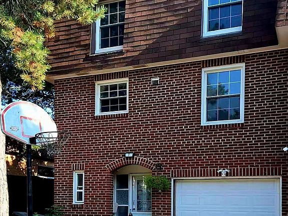 2nd image of 20 Crockamhill Dr #1
