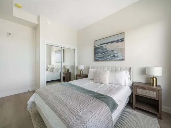 777 Station Ave #506, Langford, BC V9B 2S1