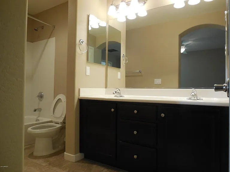 1131 E Cedar St — Photo 11