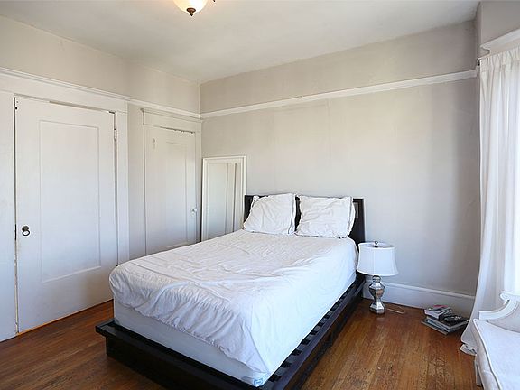 3rd image of 2230 Mission St APT 20