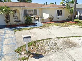 10111 Old Orchard Ln, Port Richey, FL 34668