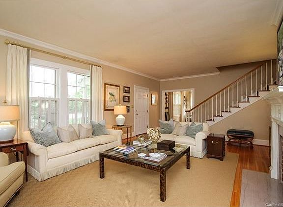 3rd image of 114 Ingleside Dr SE