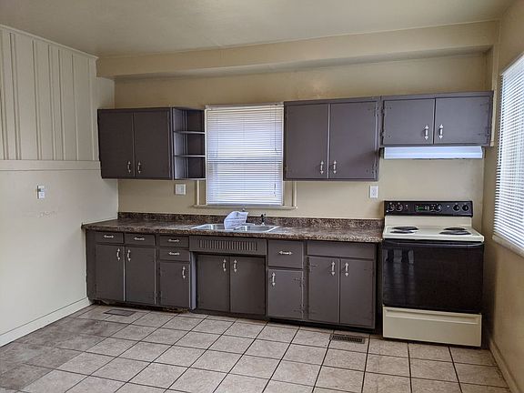 5th image of 817 N Gladstone Ave