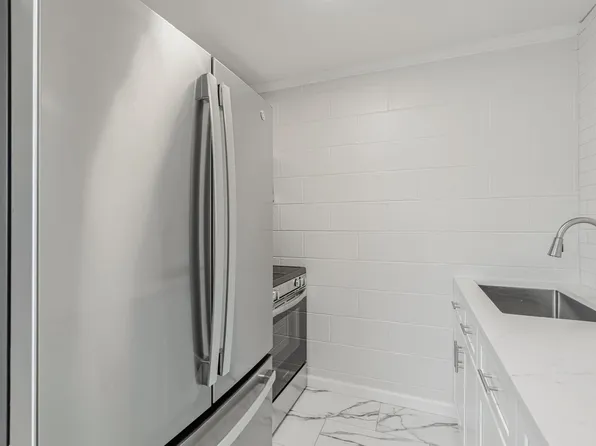 2114 Washington Ave APT 3, Knoxville, TN 37917