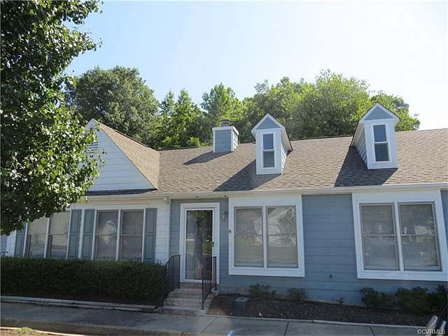 1st image of 141 Arlington Sq #141