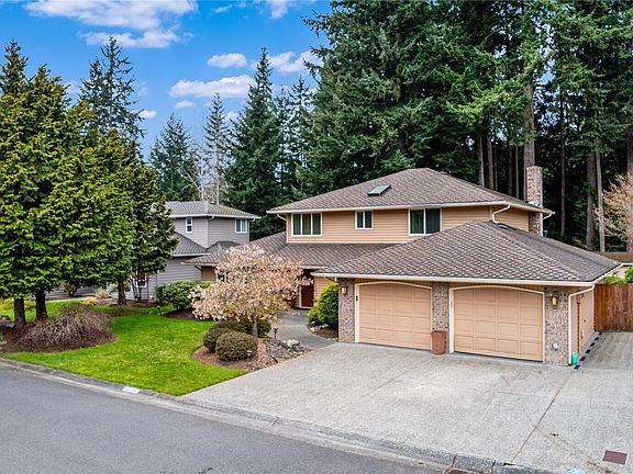2nd image of 12504 40th Avenue SE