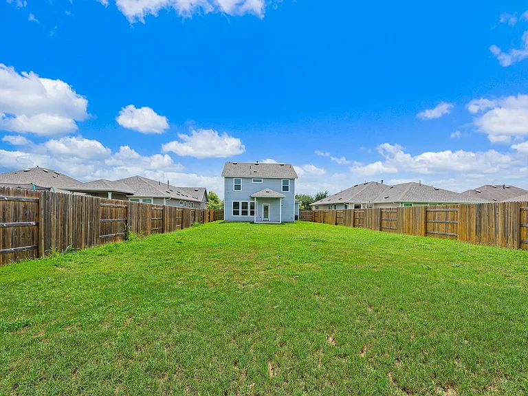 310 Rimrock Ct — Photo 39