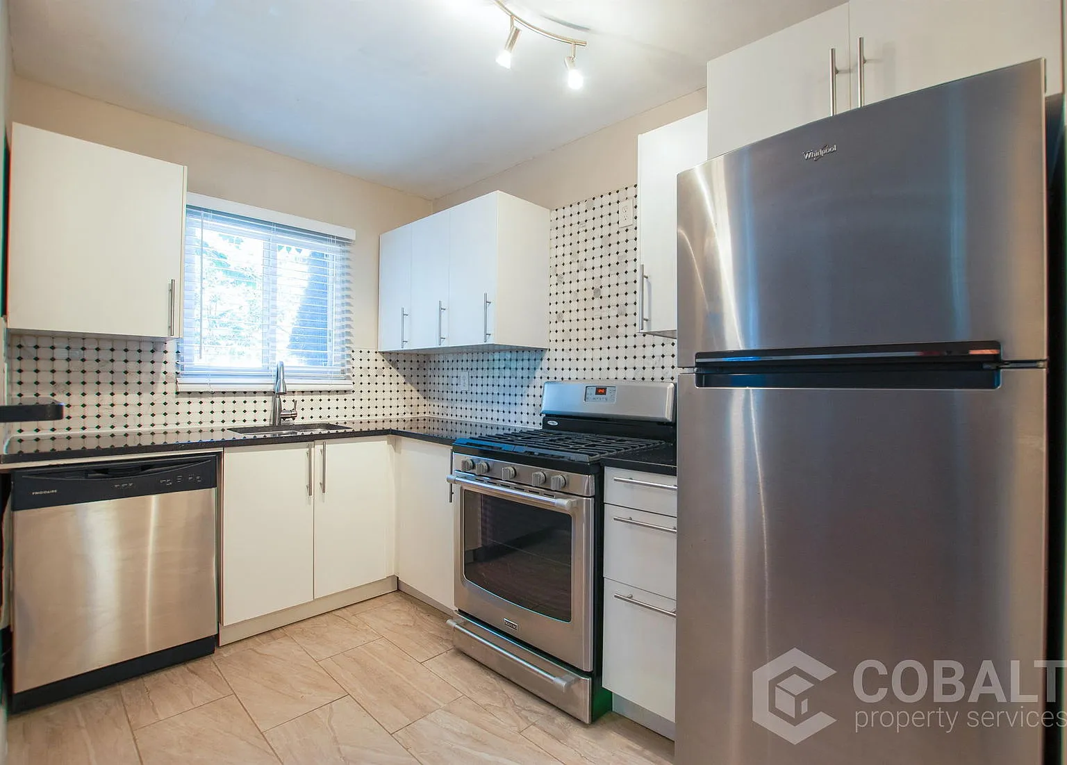 1 bed, 1.0 bath, 650 sqft, $1,395 — Photo 1