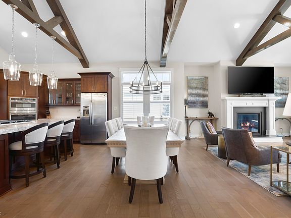 2nd image of 1067 Oswego Rd