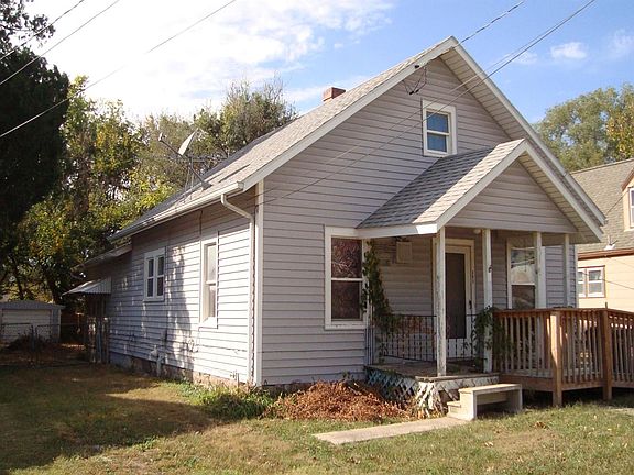 2nd image of 303 S Birch St