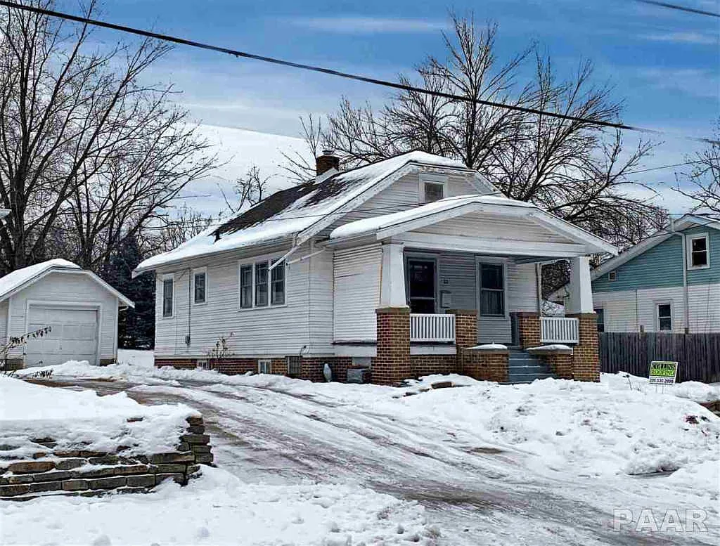 1121 W Gilbert Ave photo 1