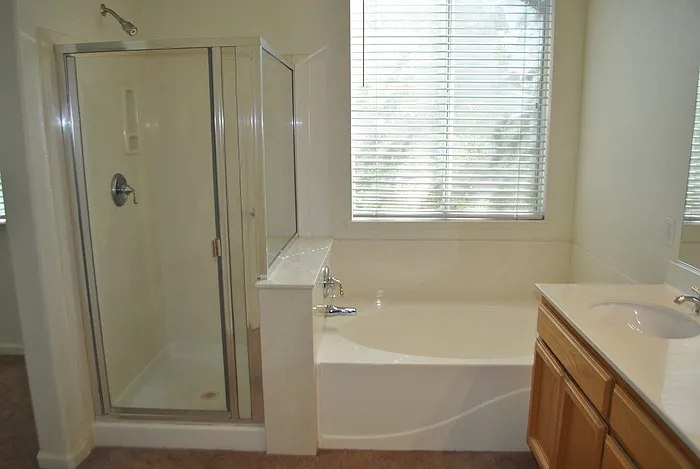 7956 Robinson Dr — Photo 10