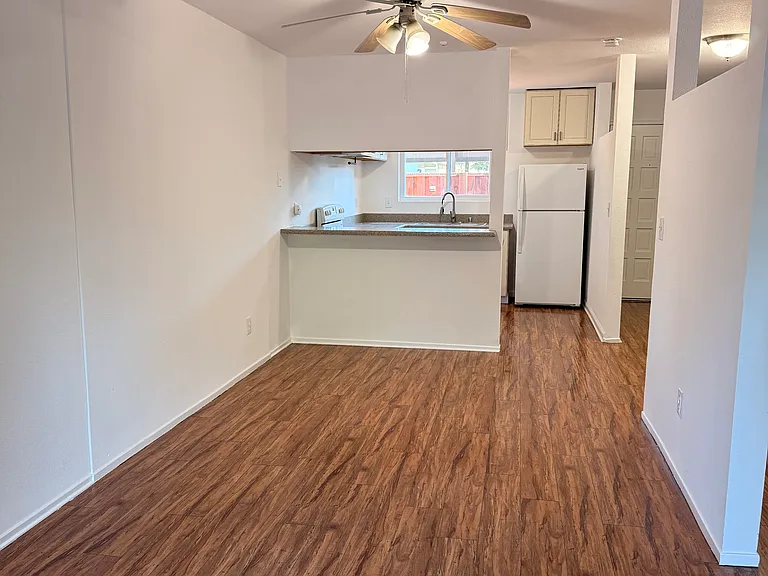 794 Racquet Club Cir — Photo 15