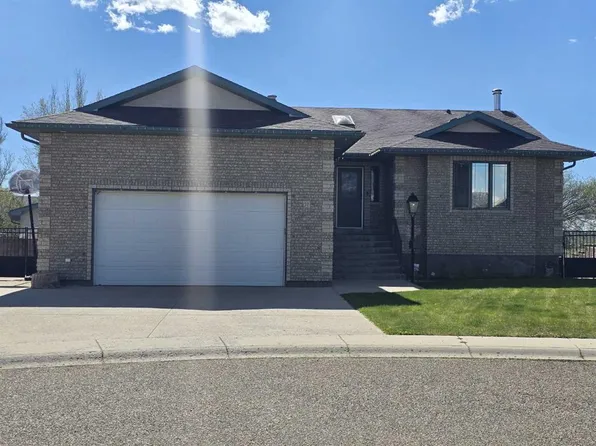 37 E Heritage Pl NE, Medicine Hat, AB T1C 1X8