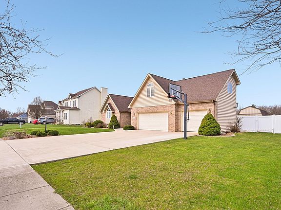 4th image of 612 Merganser Dr