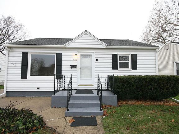 2nd image of 1505 N Wellington St