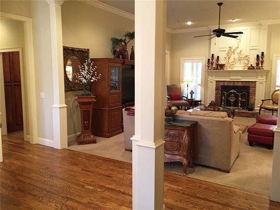 5th image of 1942 S Cherry Hills Dr