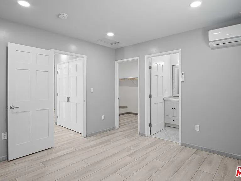 8322 Colegio Dr — Photo 7