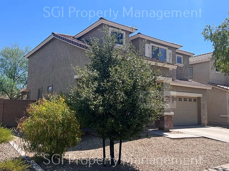 15101 N 173rd Dr — Photo 2