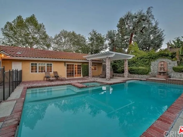 4949 Palomar Dr — Photo 11