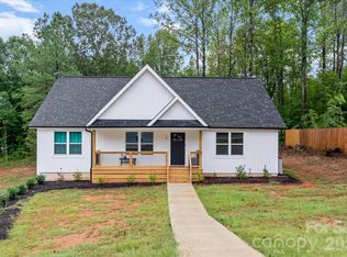 110 S Yadkin River Rd, Statesville, NC 28625