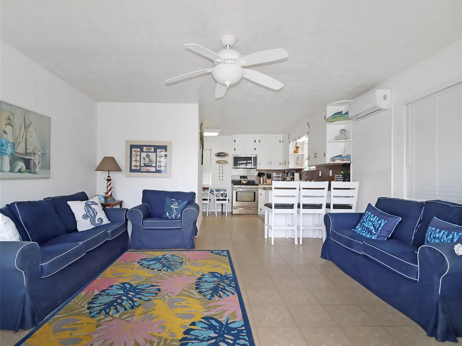3 bed, 1.5 bath, 1384 sqft, $1,750 — Photo 4