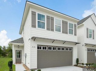 8116 Village Lake Ave, Baton Rouge, LA 70820