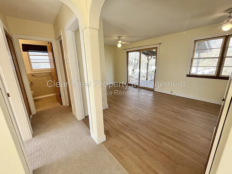 319 8a Ave S #UPPER — Photo 6
